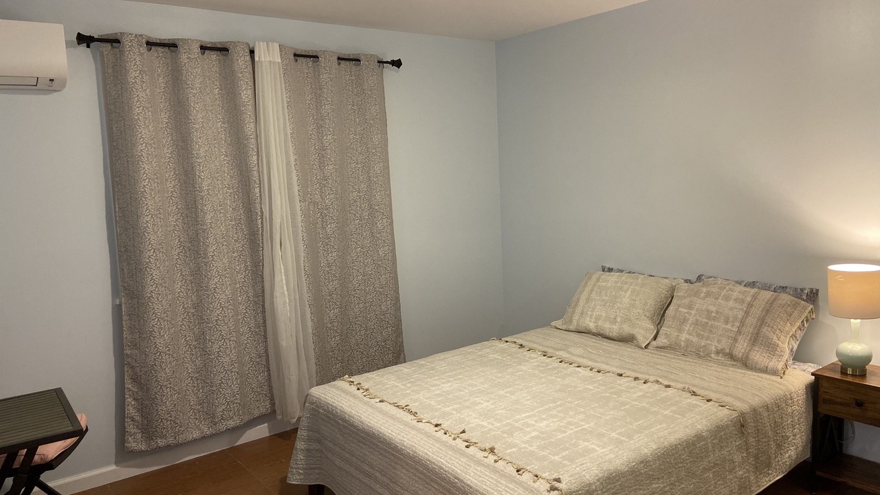 Photo of Bedroom in Liliha - Kapalama