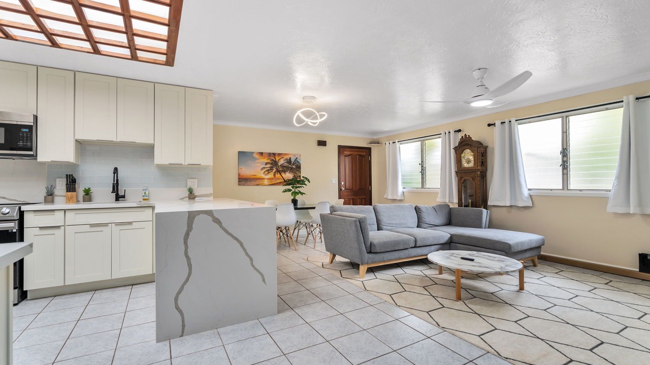 Photo of Livingroom in Ewa