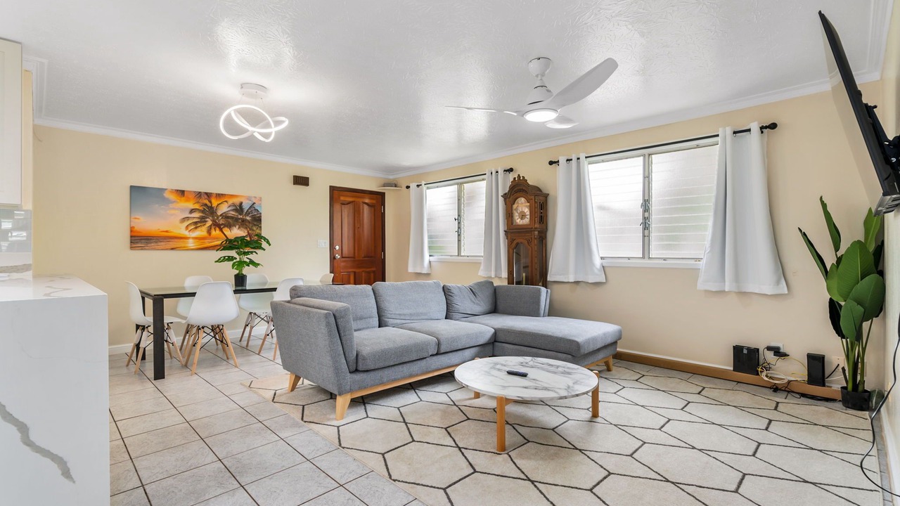 Photo of Livingroom in Ewa