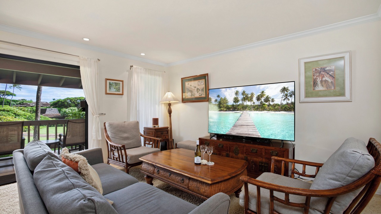 Photo of Livingroom in Kaanapali