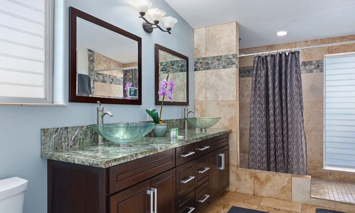 Photo of Bathroom in Laie