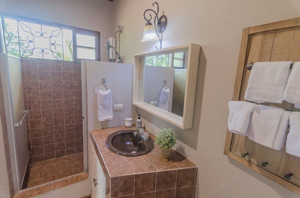 Photo of Bathroom in Kaneohe