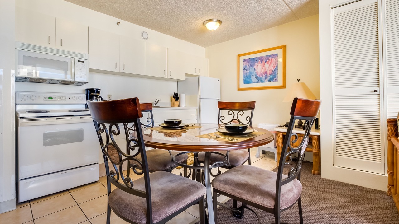 Photo of Kitchen in Waikiki