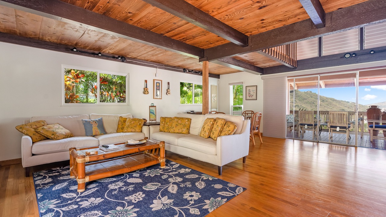 Photo of Livingroom in Hawaii Kai
