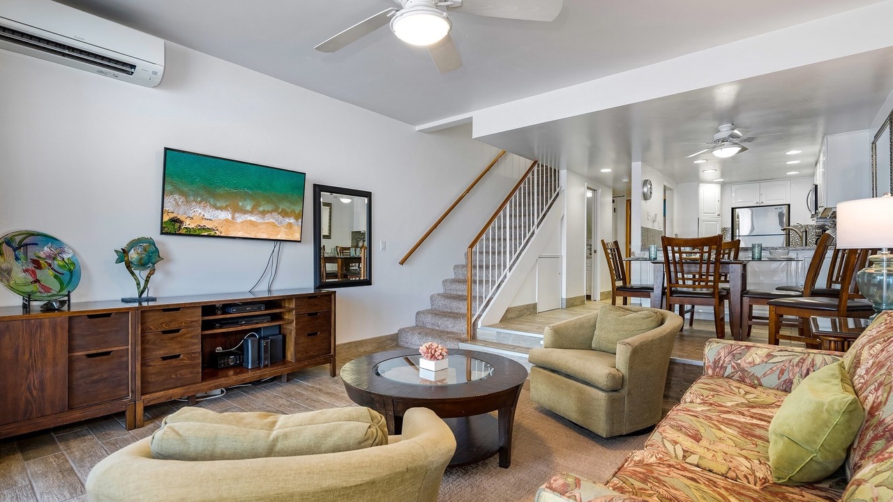 Photo of Livingroom in Kahana