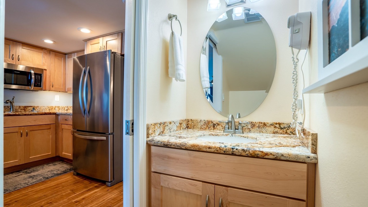 Photo of Bathroom in Kahana