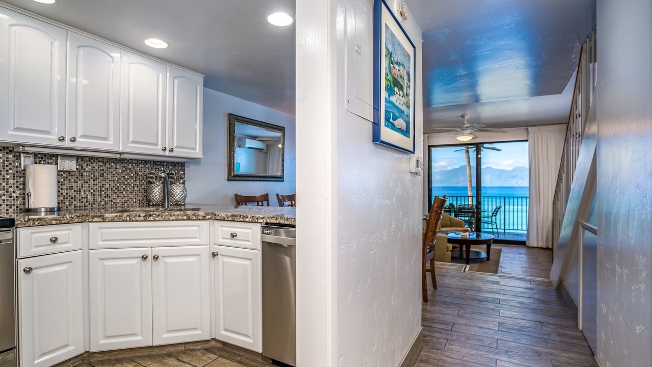 Photo of Kitchen in Kahana