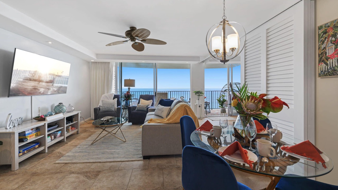 Photo of Livingroom in Kahana
