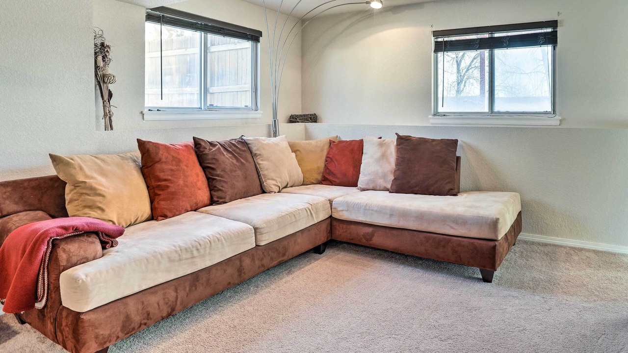 Photo of Livingroom in Southeast Colorado Springs