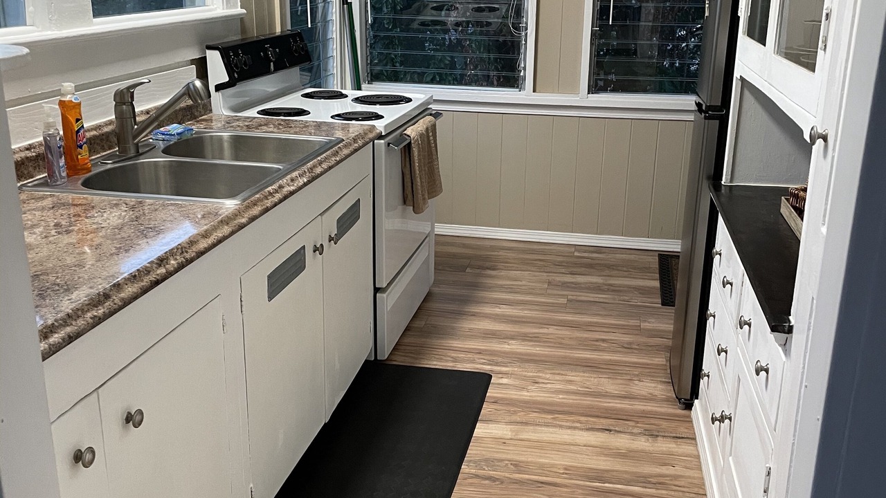 Photo of Kitchen in Manoa