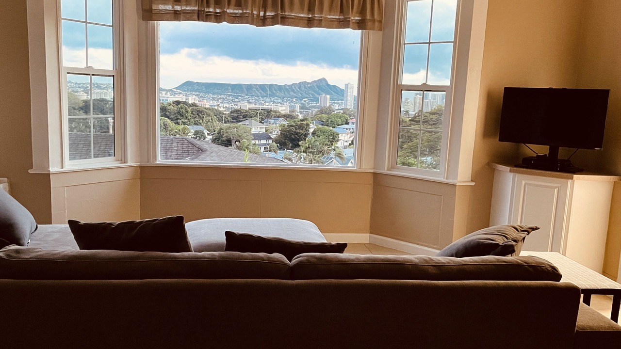 Photo of Livingroom in Manoa