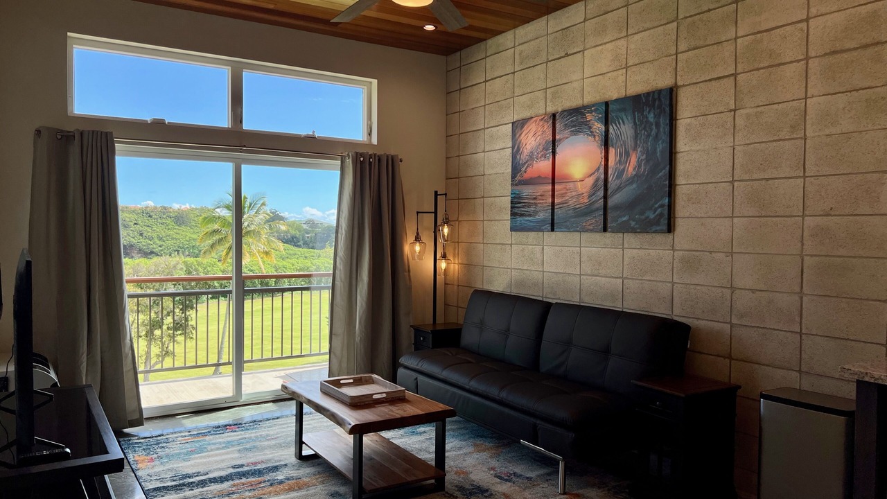 Photo of Livingroom in Moanalua