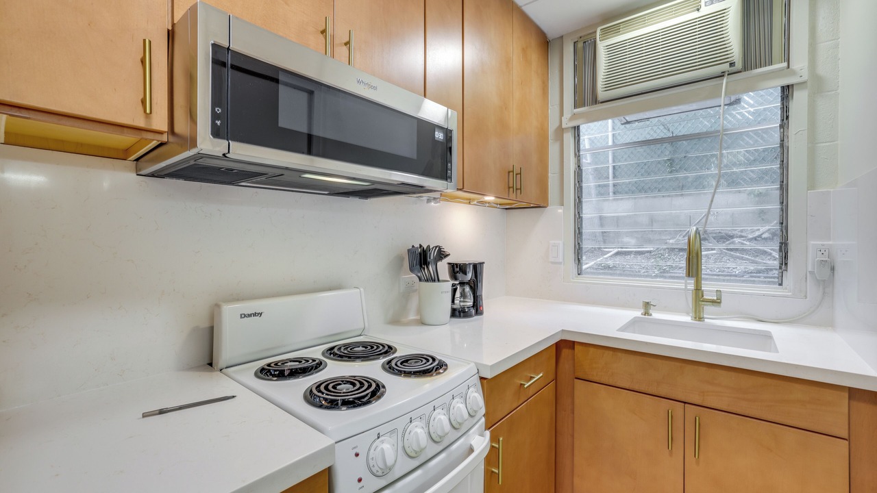 Photo of Kitchen in Diamond Head - Kapahulu - St. Louis