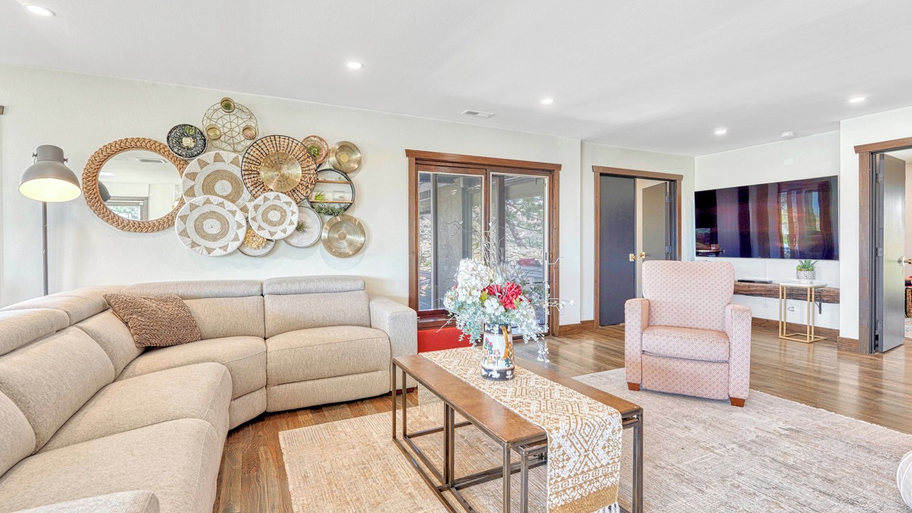 Photo of Livingroom in Northwest Colorado Springs
