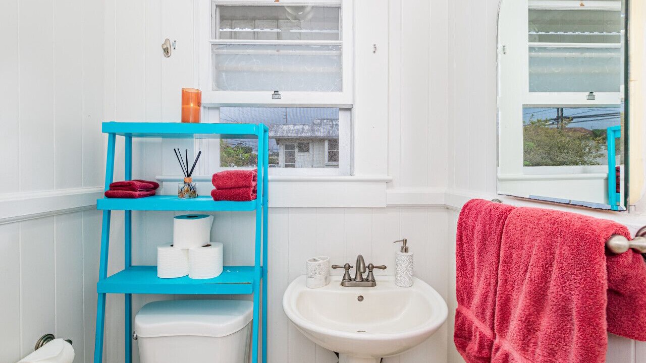 Photo of Bathroom in Hilo
