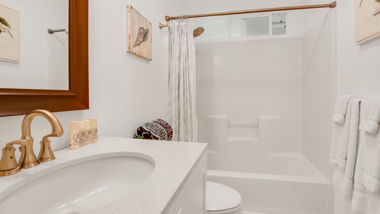 Photo of Bathroom in Kapoho