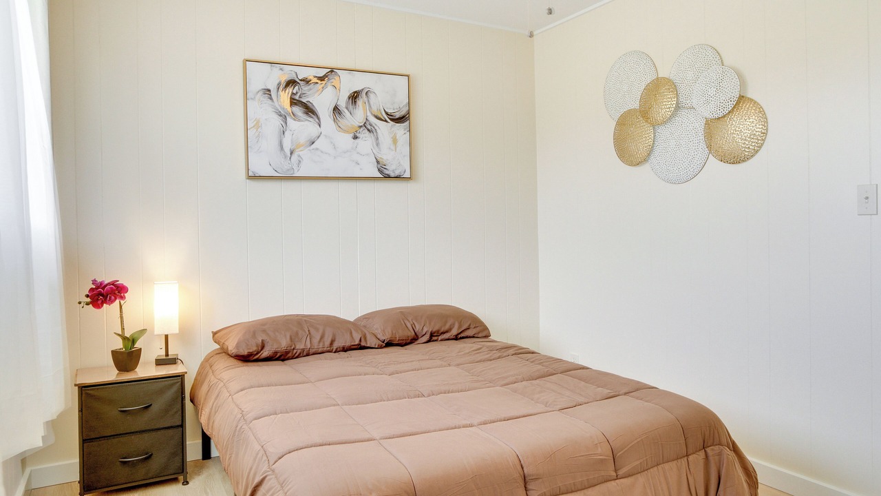 Photo of Bedroom in Hilo