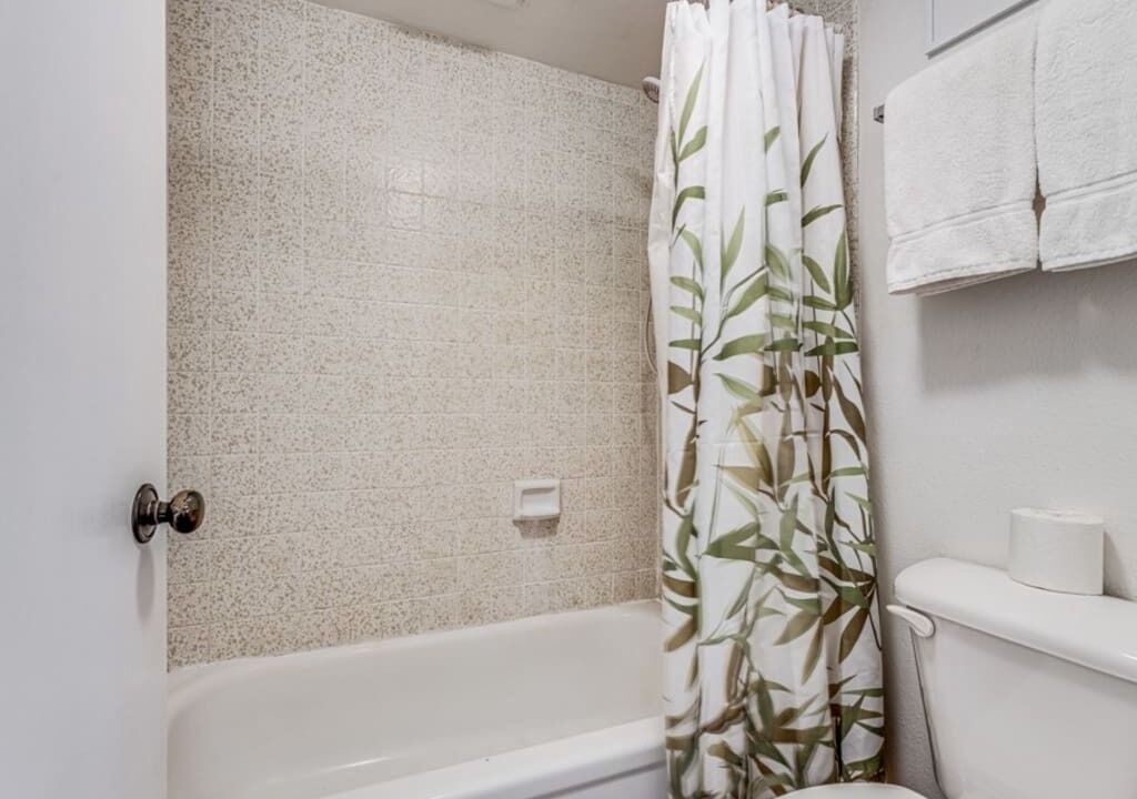 Photo of Bathroom in Kaunakakai