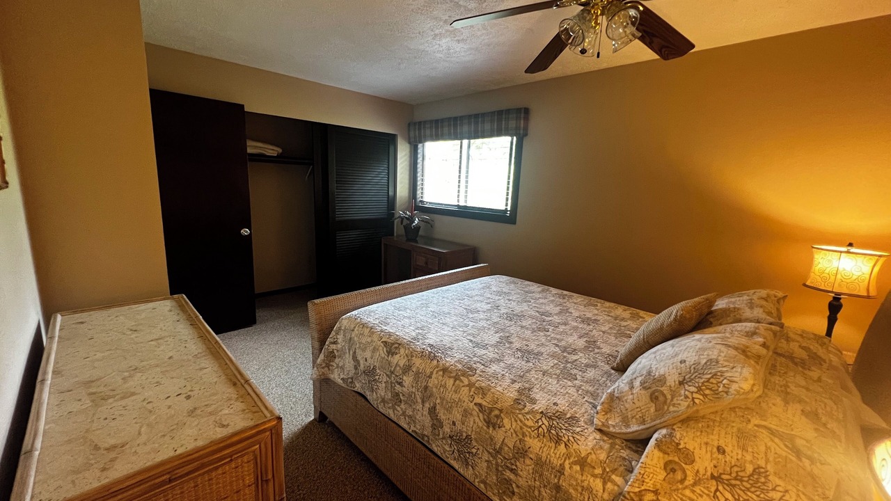 Photo of Bedroom in Maunaloa
