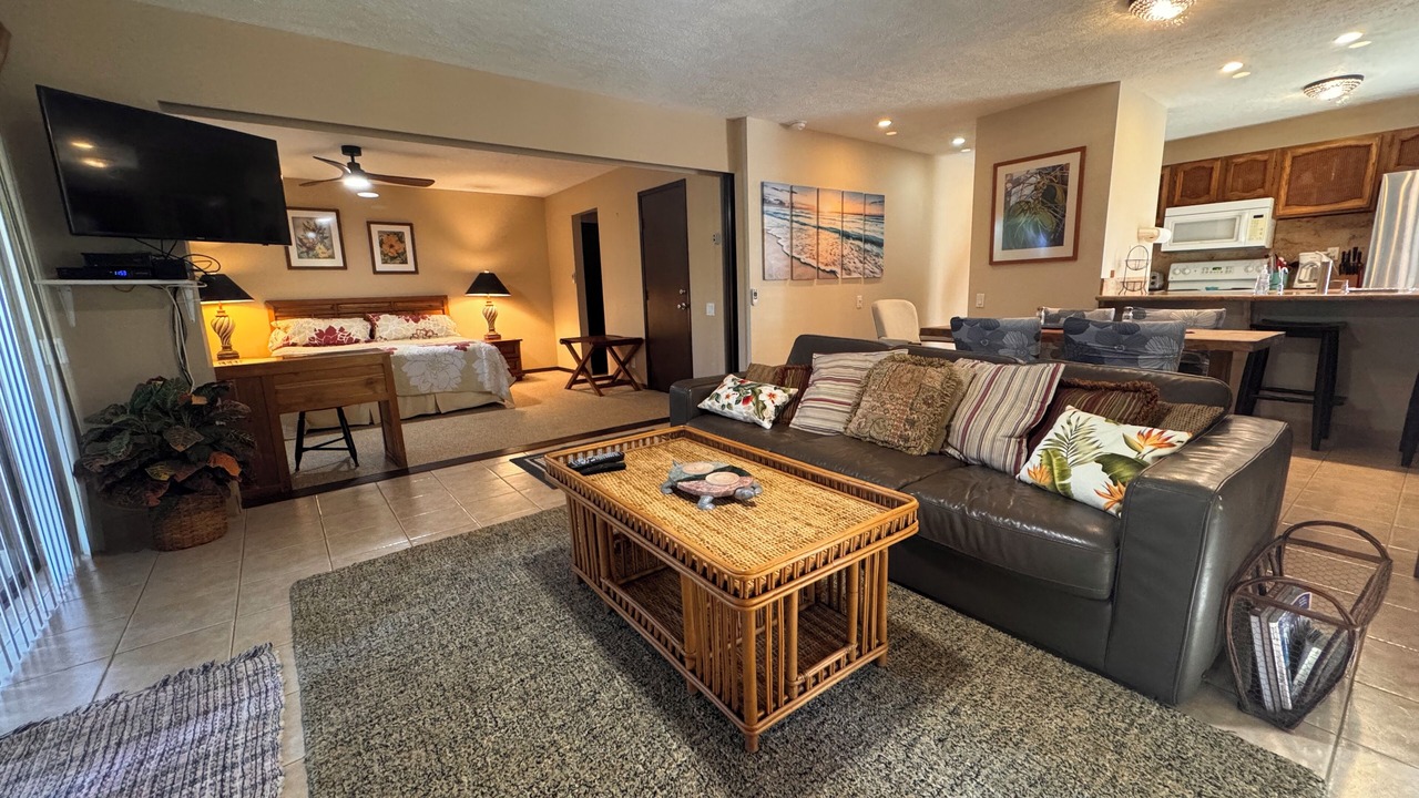 Photo of Livingroom in Maunaloa