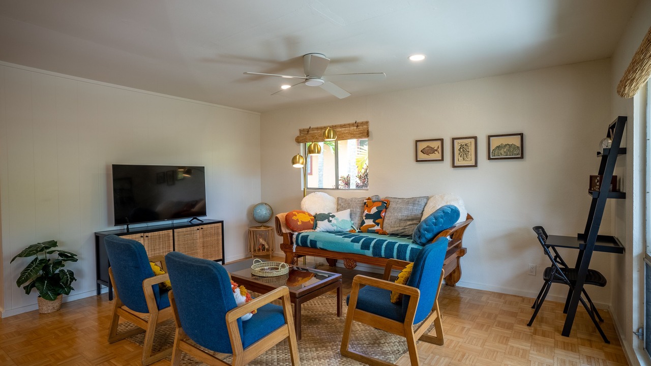 Photo of Livingroom in Waialua