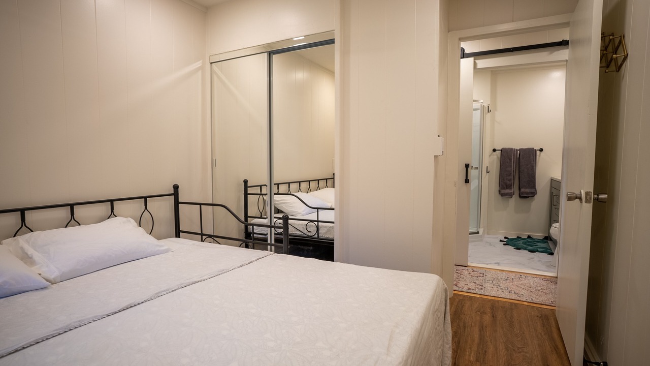 Photo of Bedroom in Waialua