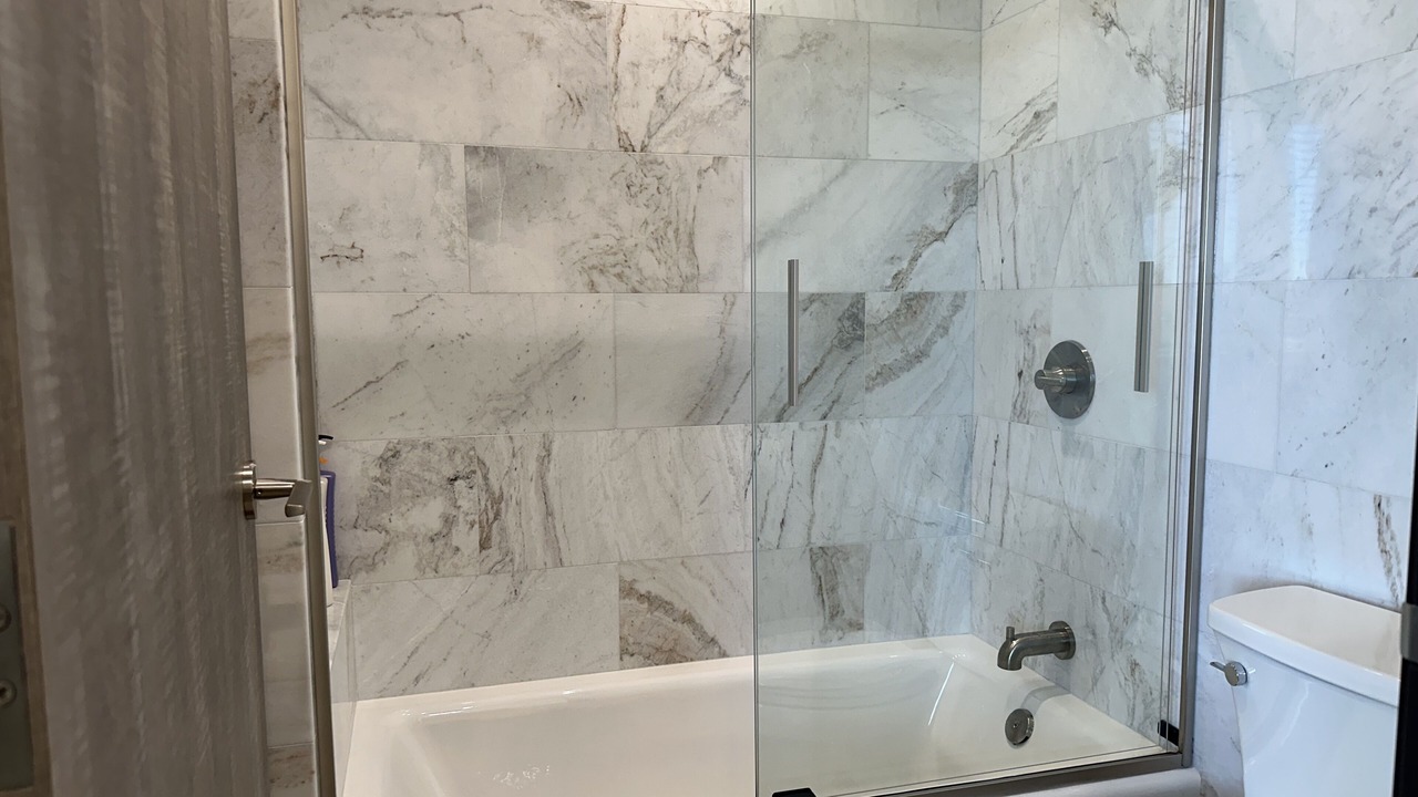 Photo of Bathroom in Moanalua