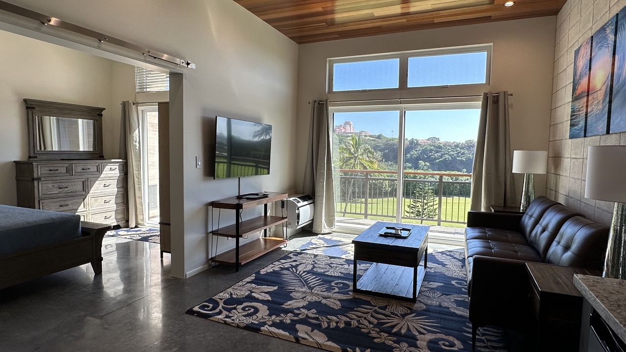 Photo of Livingroom in Moanalua