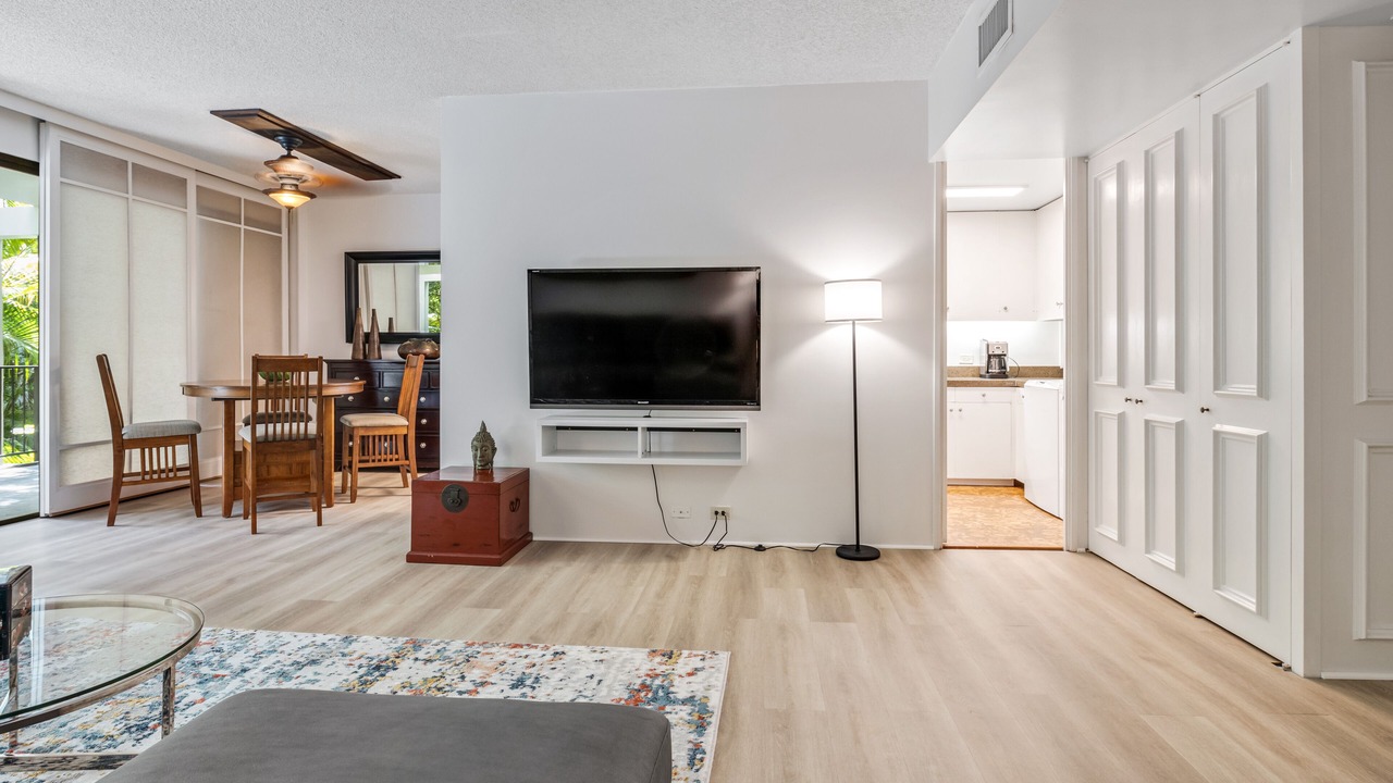 Photo of Livingroom in Waialae Iki