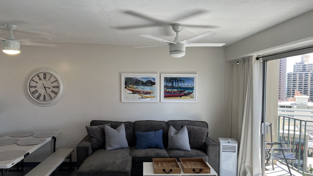 Photo of Livingroom in McCully - Moiliili