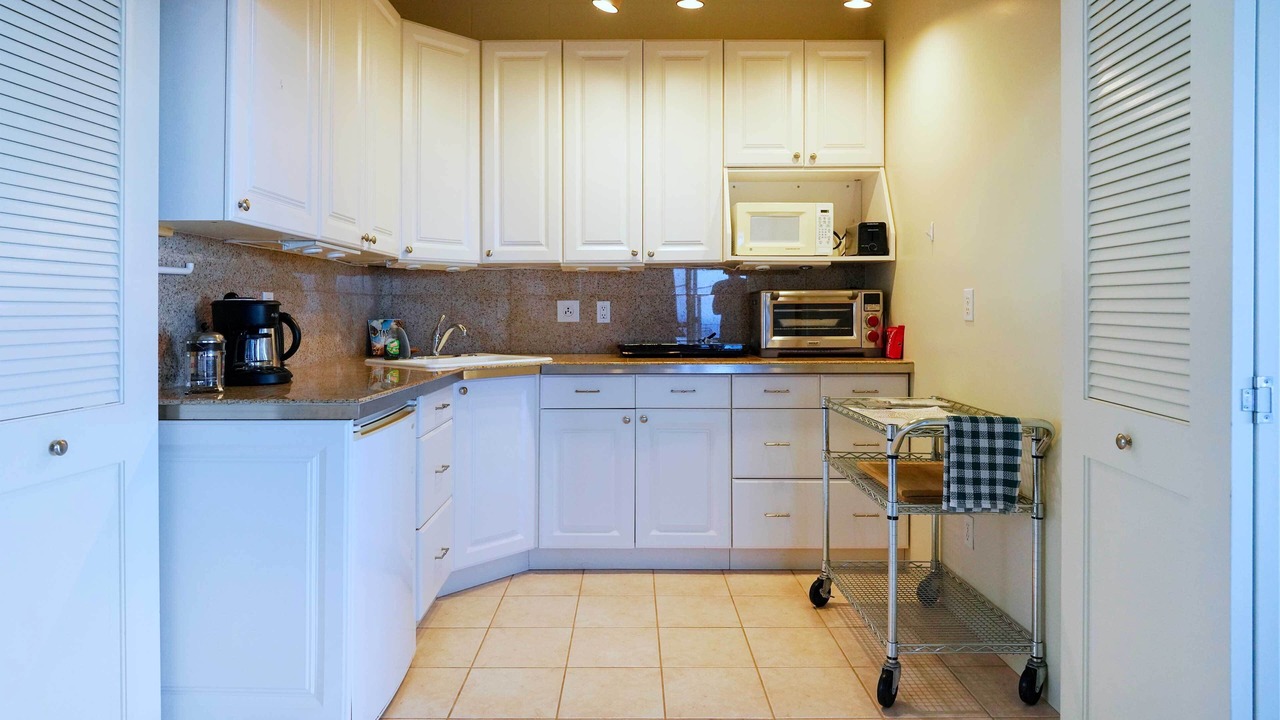 Photo of Kitchen in Diamond Head - Kapahulu - St. Louis