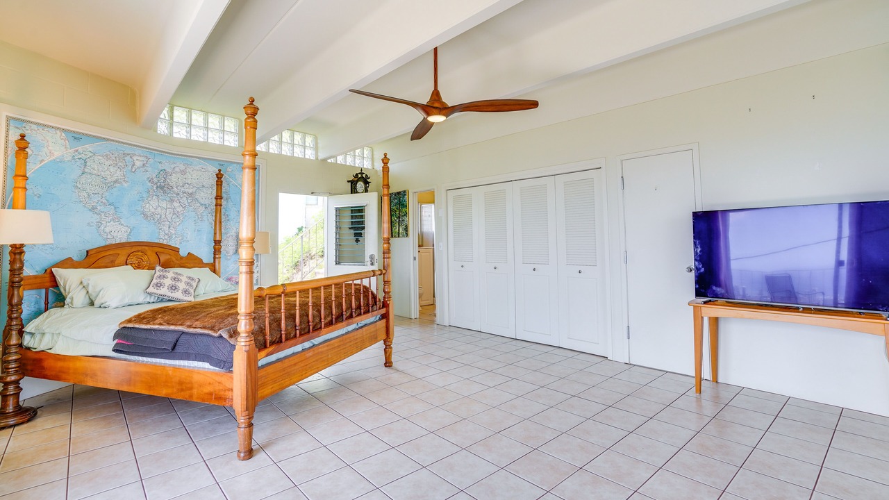 Photo of Bedroom in Diamond Head - Kapahulu - St. Louis