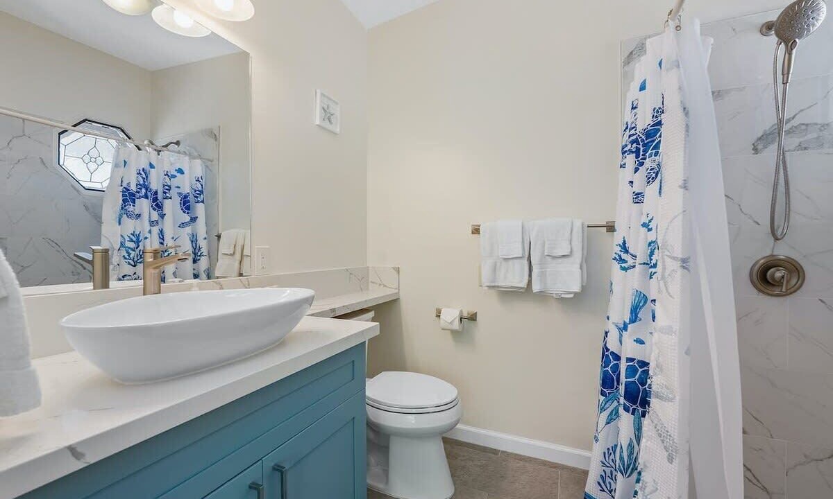 Photo of Bathroom in Kaneohe