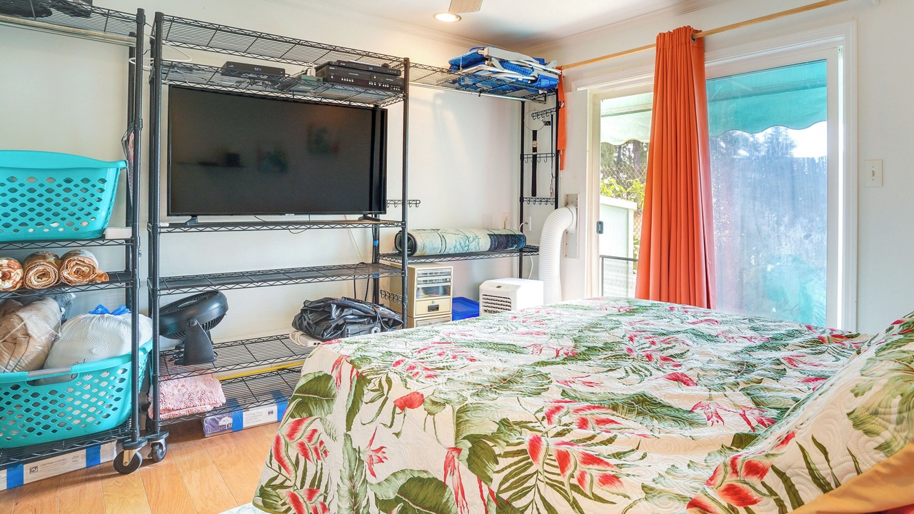Photo of Bedroom in Waialua