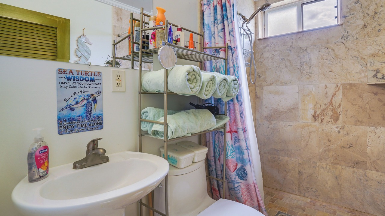 Photo of Bathroom in Waialua