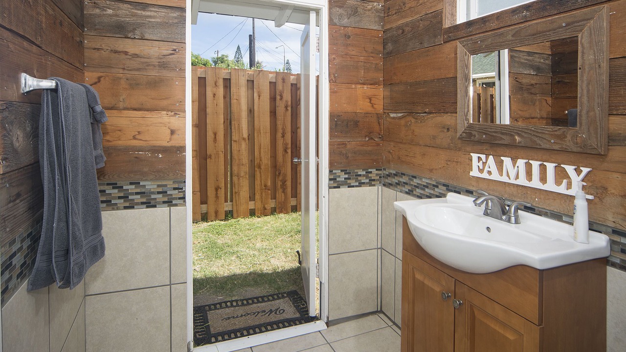 Photo of Bathroom in Eastern Honolulu