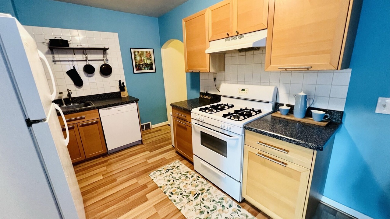 Photo of Kitchen in Linden Hills