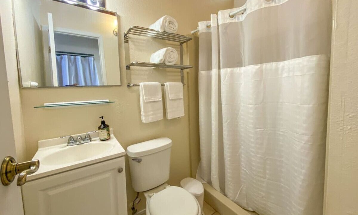 Photo of Bathroom in Enchanted Lake