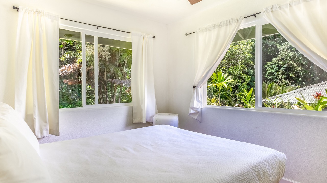 Photo of Bedroom in Kapoho