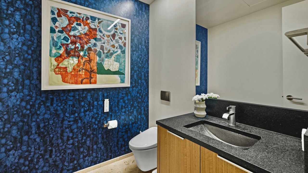 Photo of Bathroom in Ala Moana