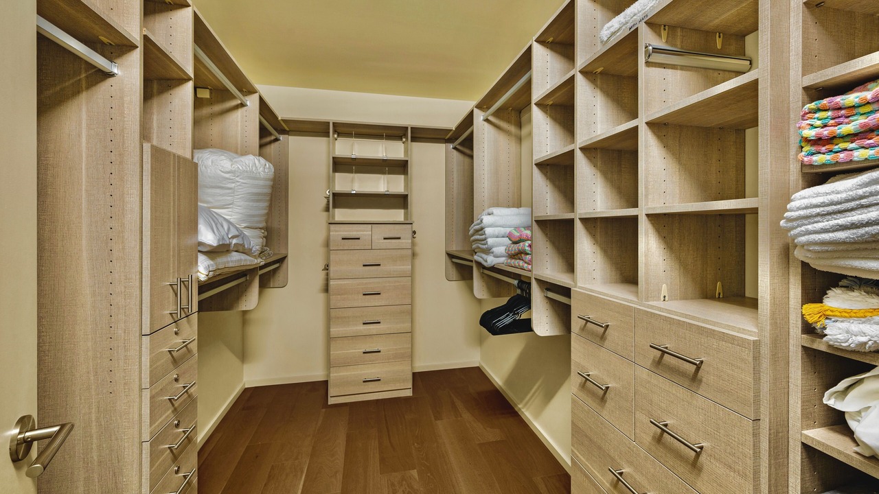 Photo of Bedroom in Ala Moana