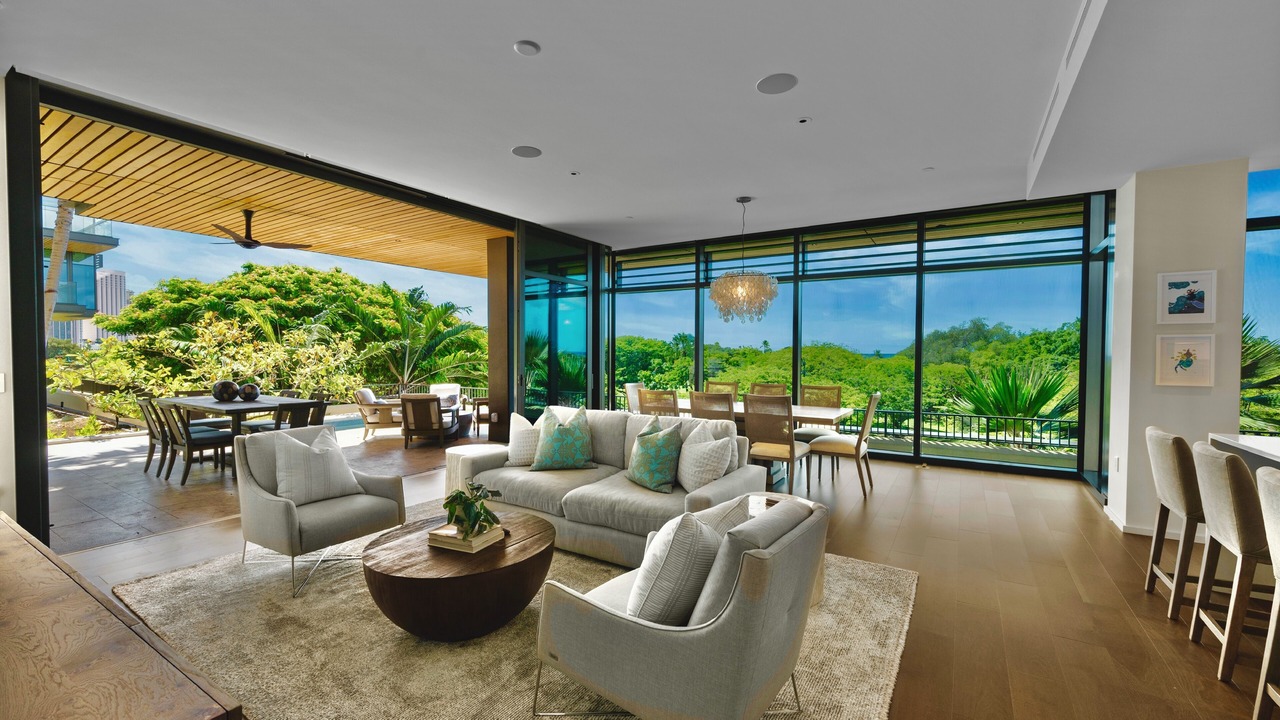 Photo of Livingroom in Ala Moana
