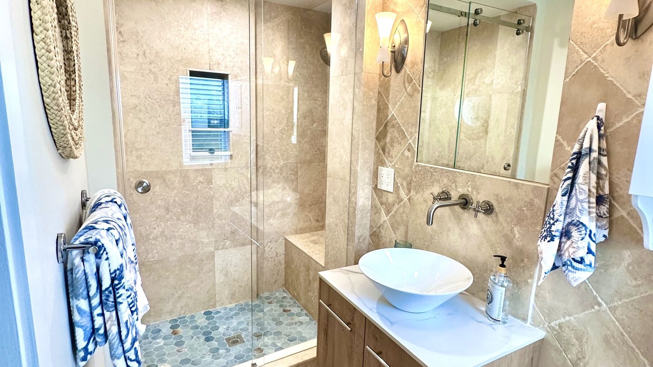 Photo of Bathroom in River Oaks