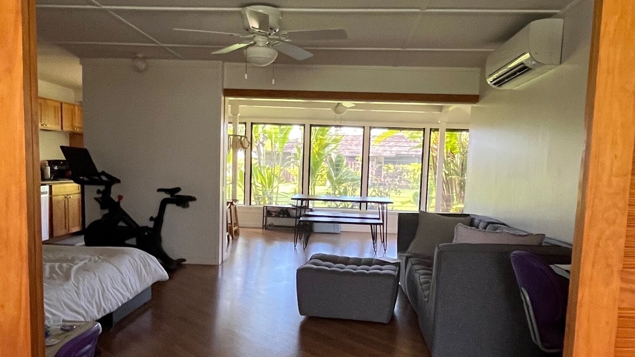 Photo of Bedroom in Waialua