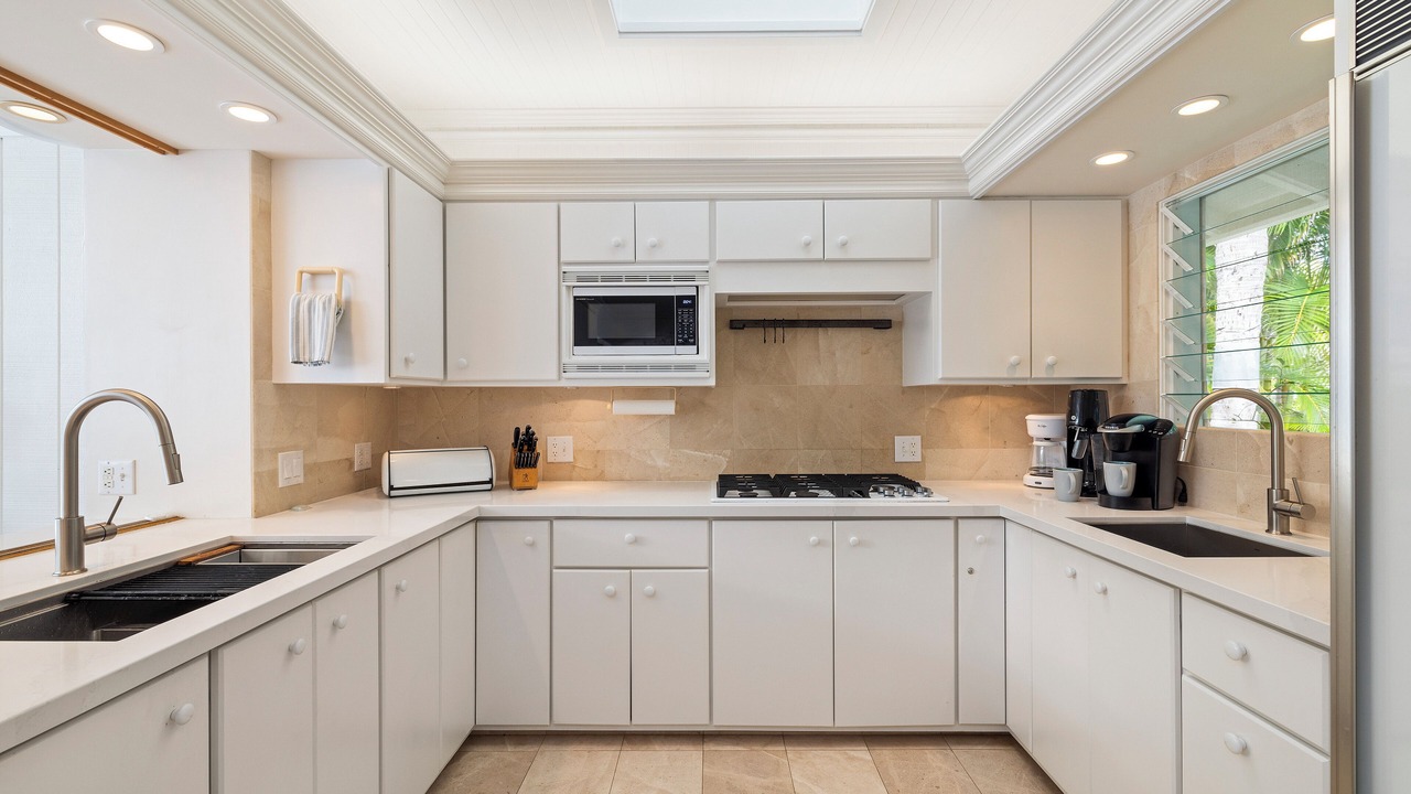 Photo of Kitchen in Lanikai