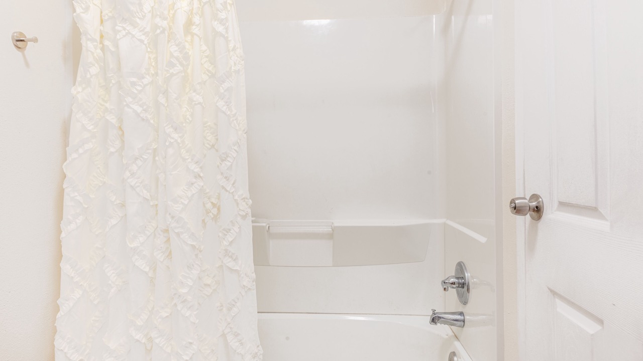 Photo of Bathroom in Kapoho