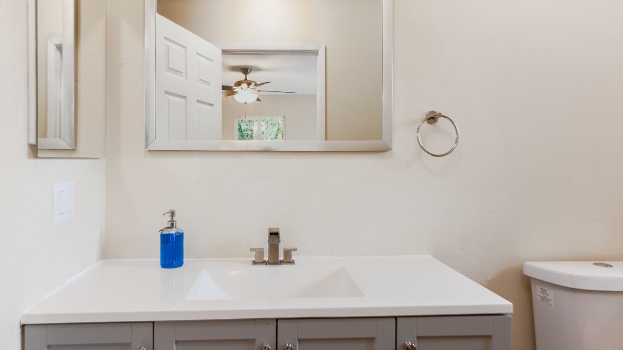 Photo of Bathroom in Kapoho