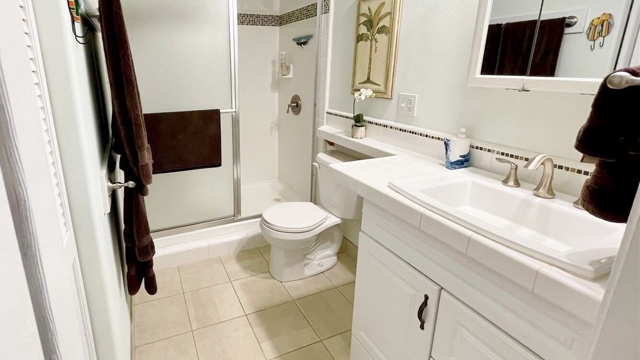 Photo of Bathroom in Ualapue