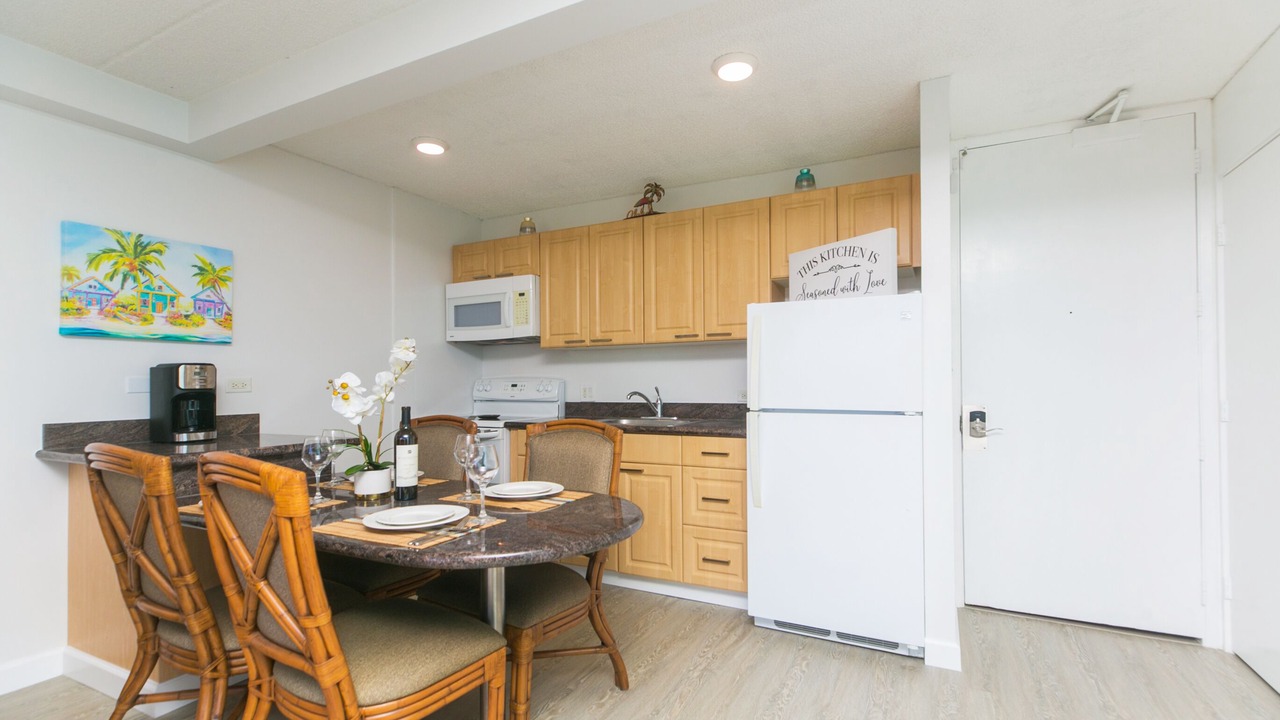 Photo of Kitchen in Diamond Head - Kapahulu - St. Louis