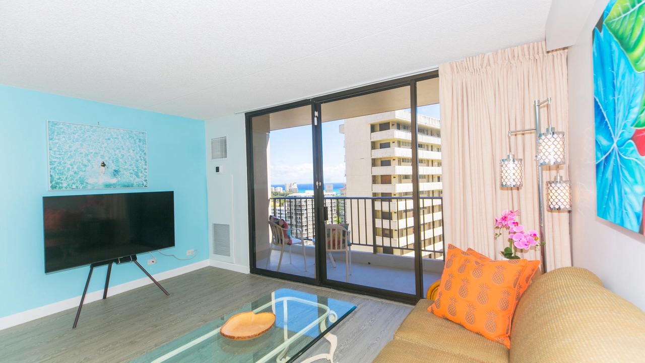 Photo of Livingroom in Diamond Head - Kapahulu - St. Louis